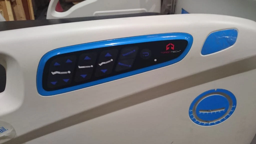 premium electric hospital bed 1060 by toroncare premium electric hospital bed 1060 by toroncare